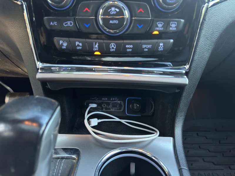 Jeep Grand cherokee, снимка 14 - Автомобили и джипове - 52498483