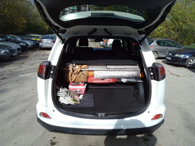 Toyota Rav4, снимка 6 - Автомобили и джипове - 52463135