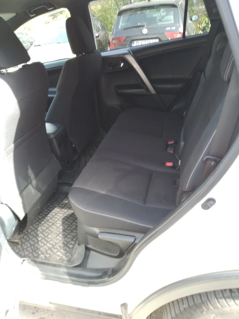 Toyota Rav4, снимка 5 - Автомобили и джипове - 52463135