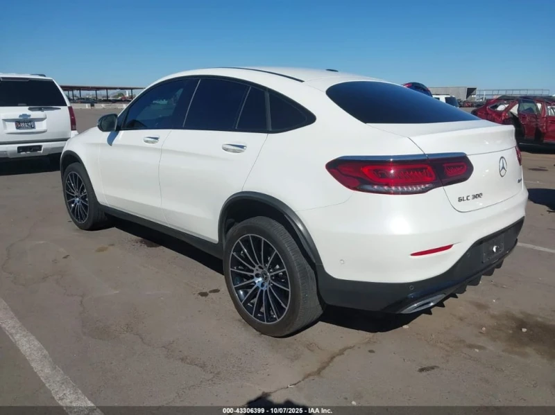 Mercedes-Benz GLC 300 * 4MATIC COUPE * CARFAX * БЕЗ ПЪРВОНАЧАЛНА ВНОСКА, снимка 3 - Автомобили и джипове - 52657786