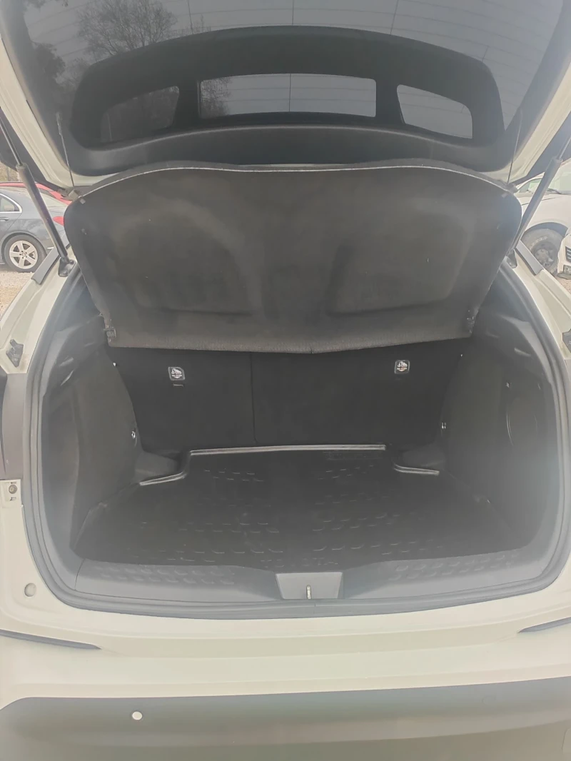 Toyota C-HR 1.8, 98к.с. GR, FULL, снимка 7 - Автомобили и джипове - 52662097