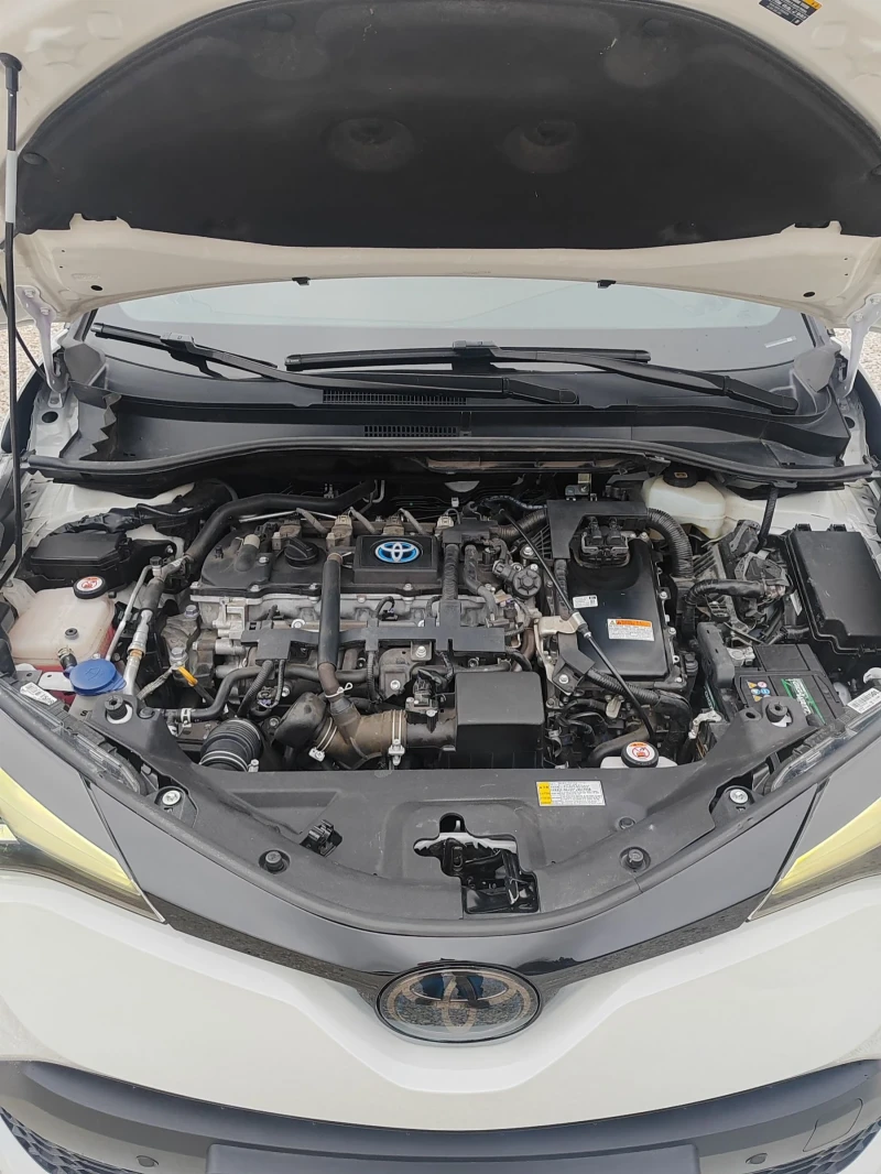 Toyota C-HR 1.8, 98к.с. GR, FULL, снимка 17 - Автомобили и джипове - 52662097