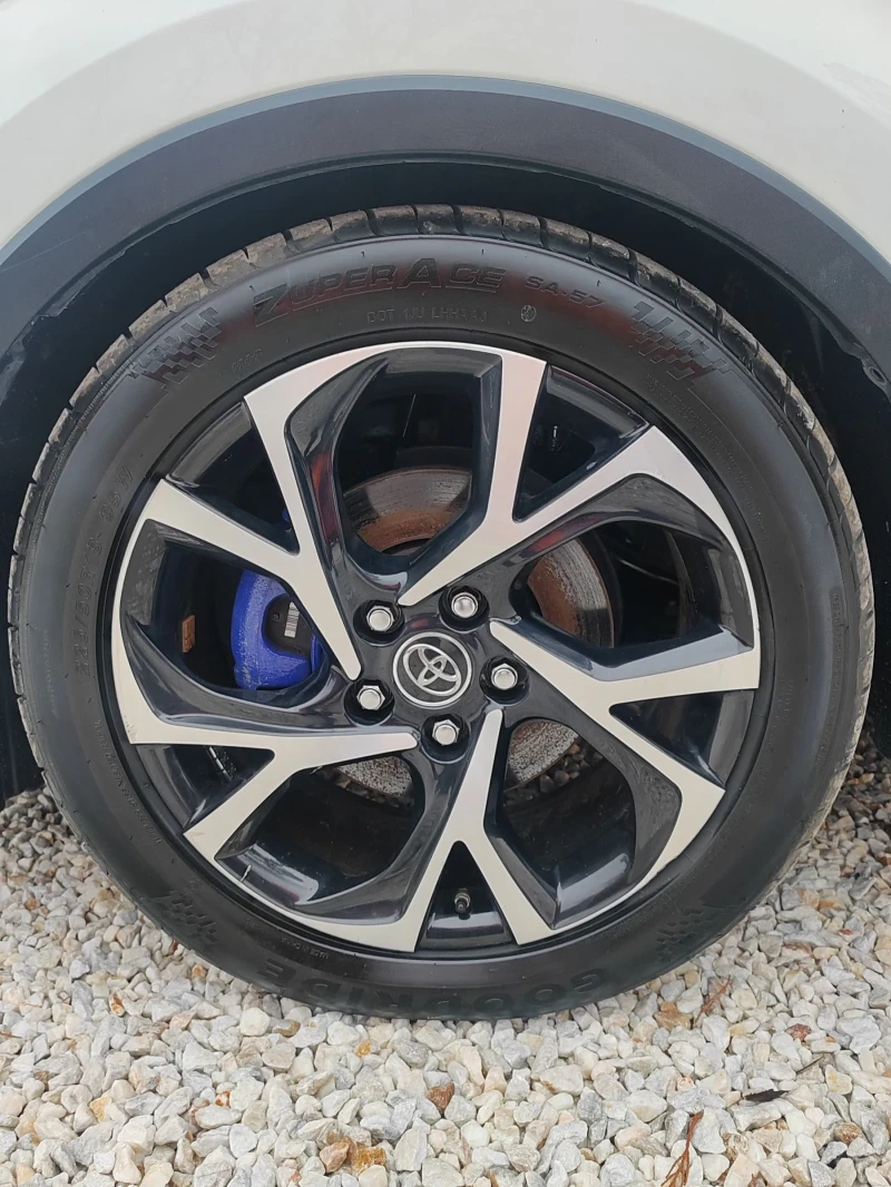 Toyota C-HR 1.8, 98к.с. GR, FULL, снимка 16 - Автомобили и джипове - 52662097