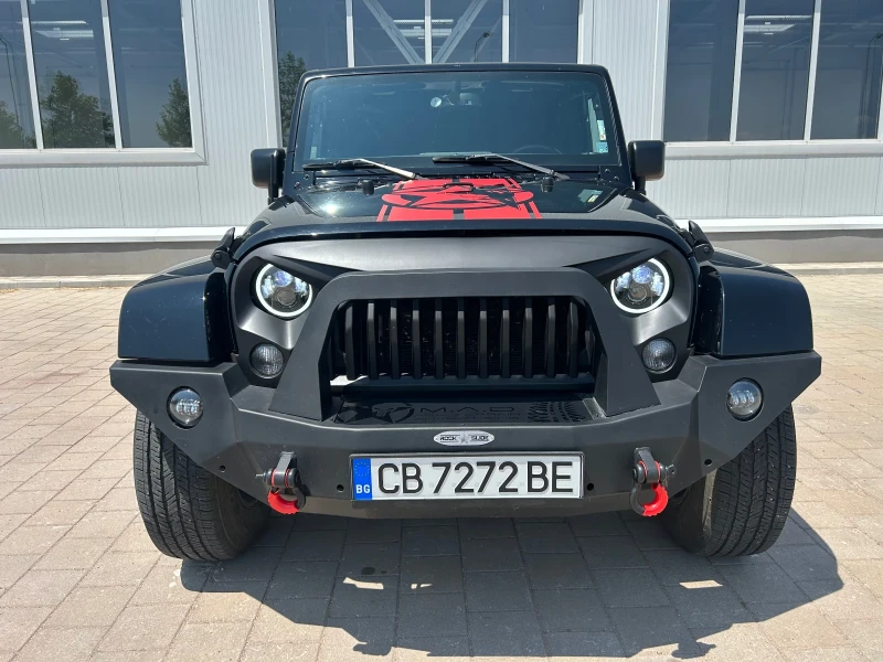 Jeep Wrangler 3.6 Pentastar SAHARA, снимка 2 - Автомобили и джипове - 52858142