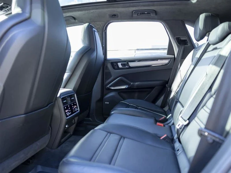 Porsche Cayenne Turbo * HeadUp * AвтоКредит* (ЦЕНА ДО БГ), снимка 16 - Автомобили и джипове - 53397069