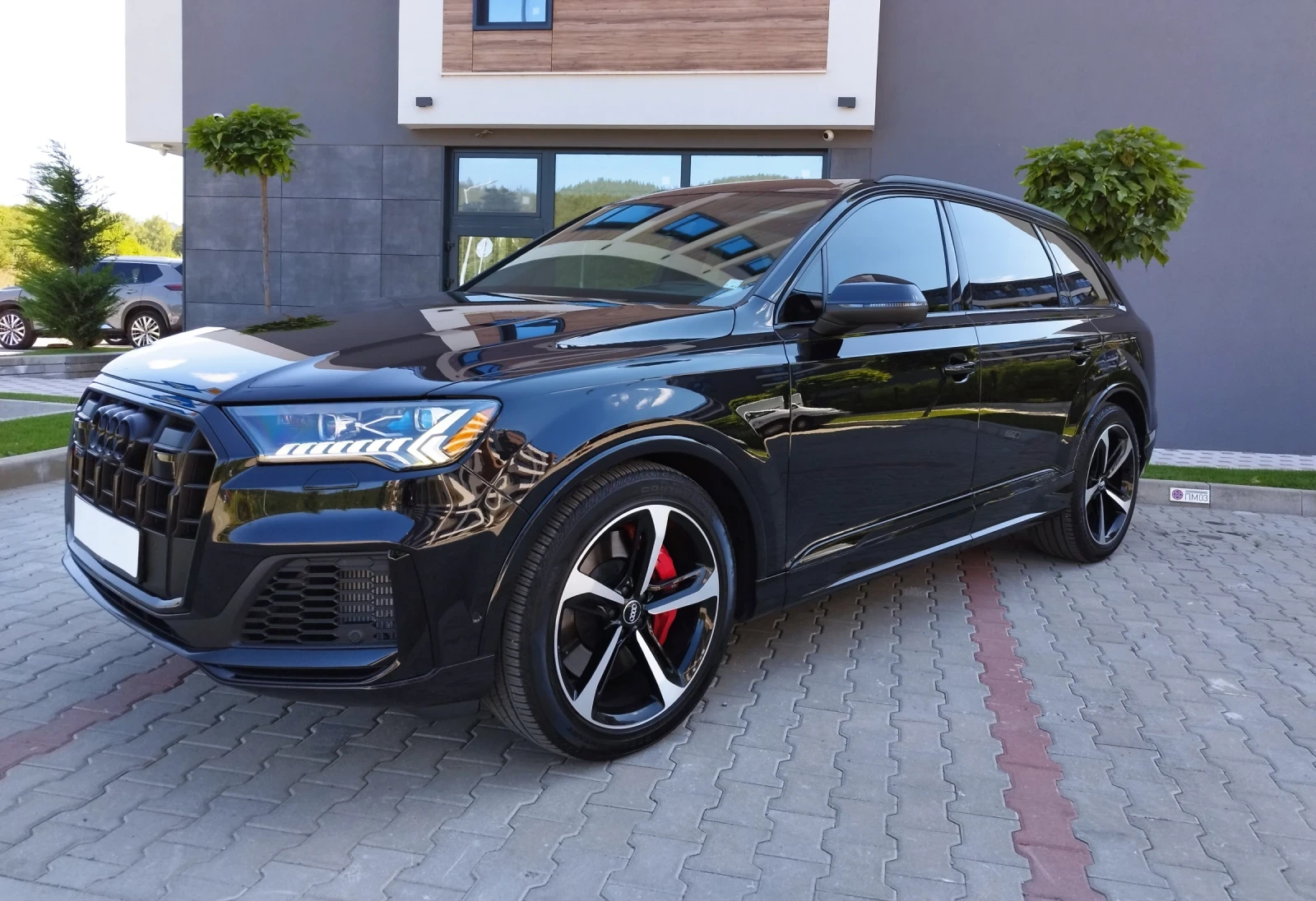 Audi SQ7 4.0 TFSI* PANORAMA* 360* 7 местен* HEAD-UP* MATRIX - изображение 3