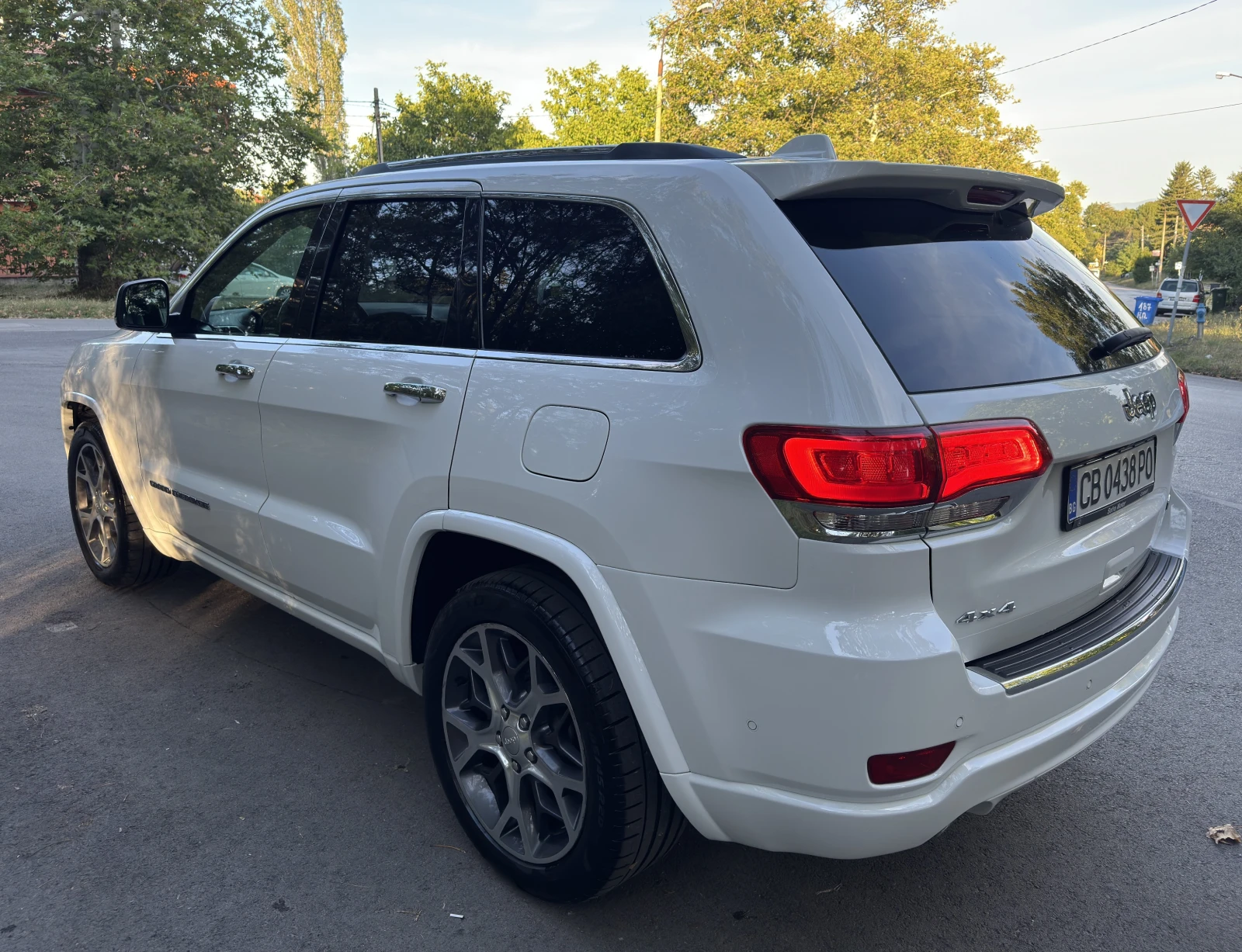Jeep Grand cherokee  - изображение 2