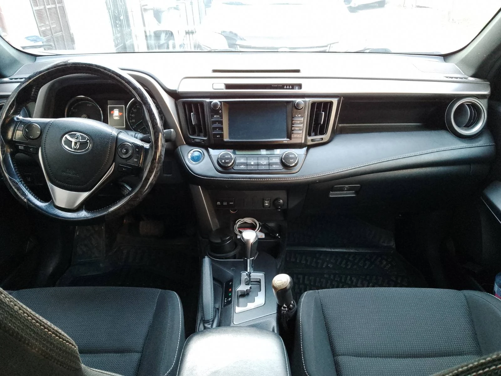Toyota Rav4  - изображение 4