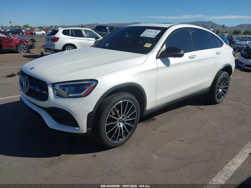 Mercedes-Benz GLC 300 * 4MATIC COUPE * CARFAX * БЕЗ ПЪРВОНАЧАЛНА ВНОСКА - изображение 2