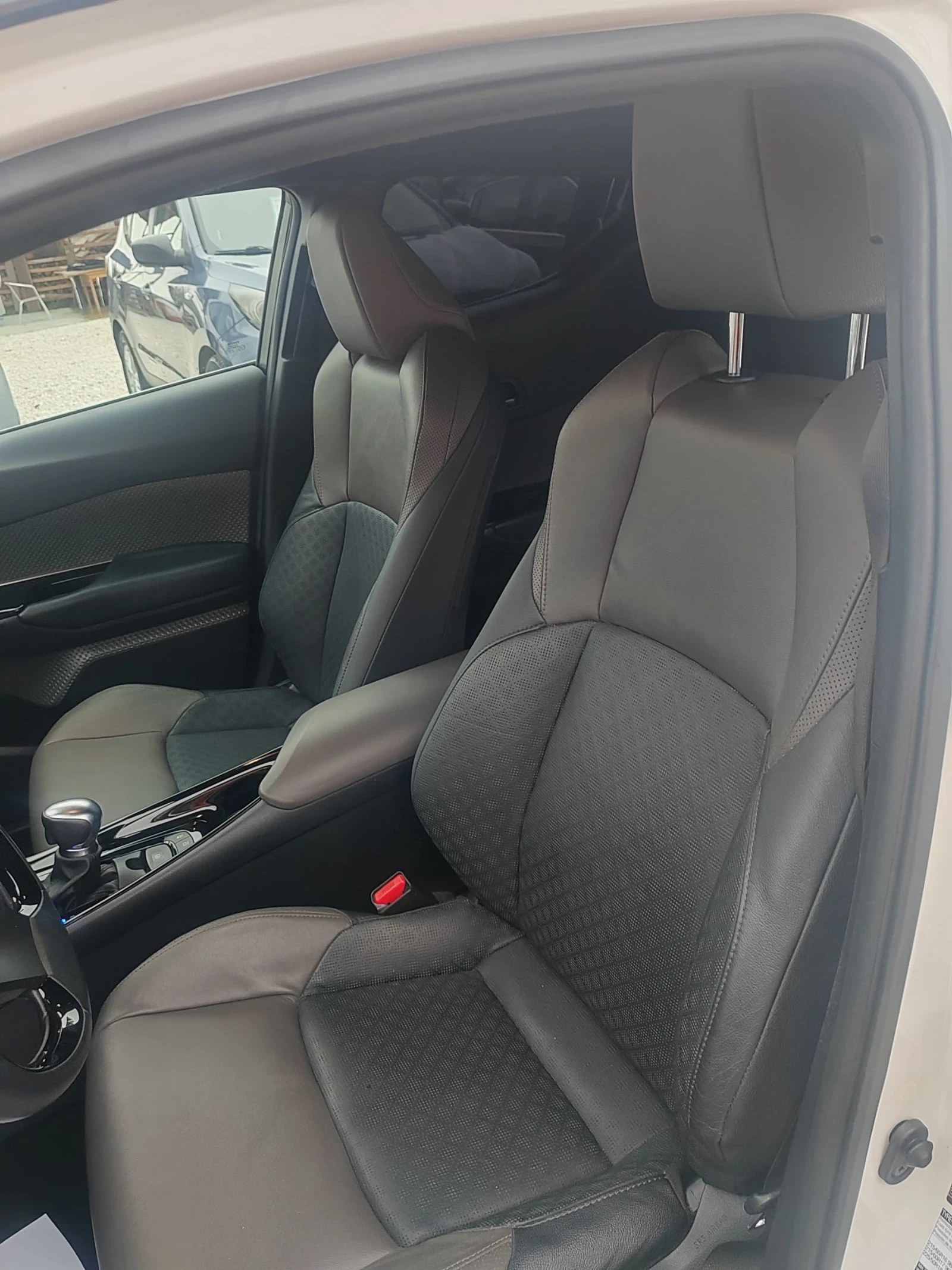 Toyota C-HR 1.8, 98к.с. GR, FULL - изображение 9