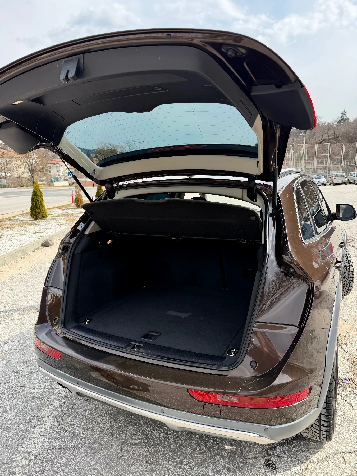 Audi Q5, снимка 11 - Автомобили и джипове - 53624303