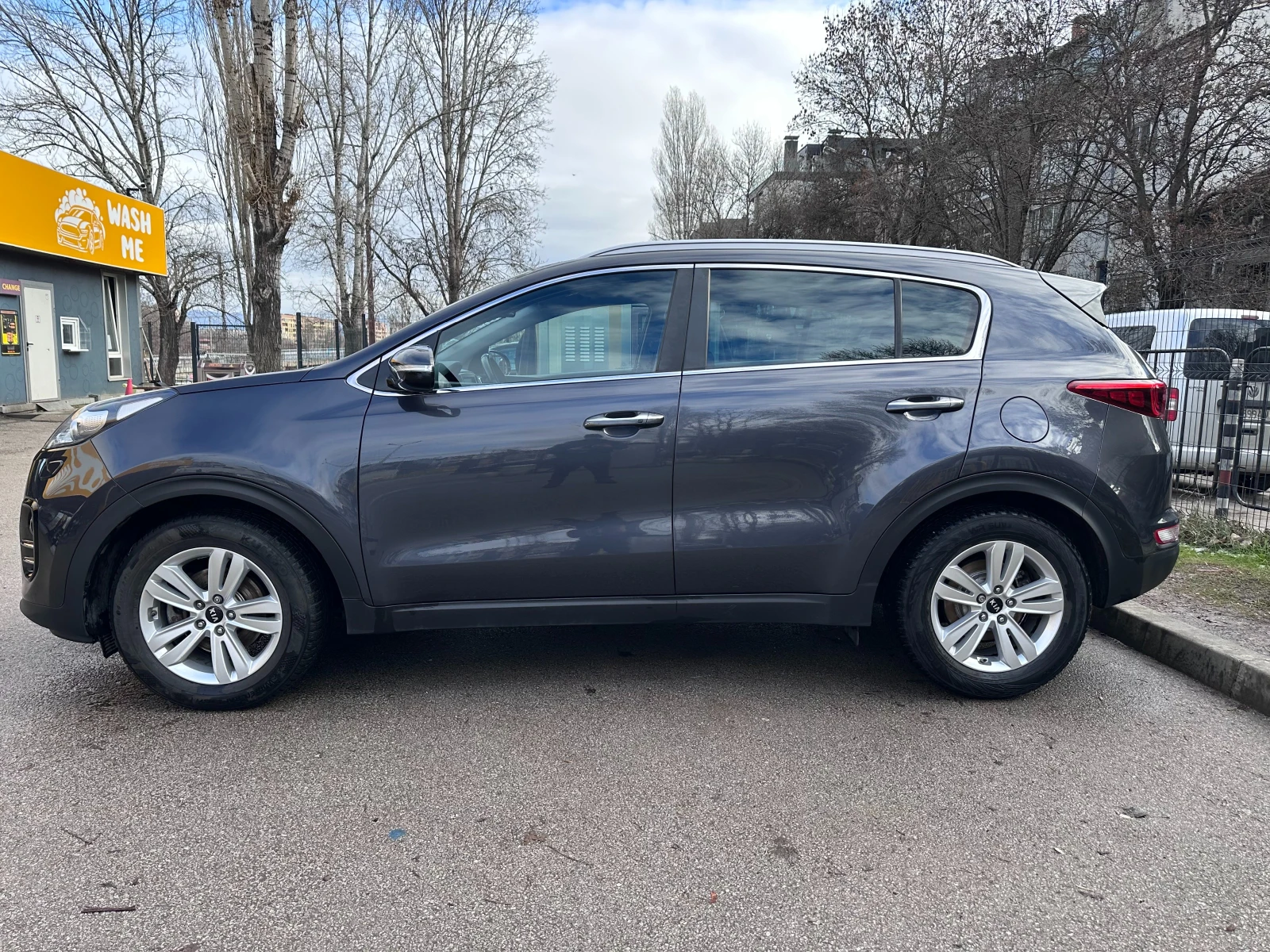Kia Sportage 1.7 CRDI PREMIUM - изображение 2
