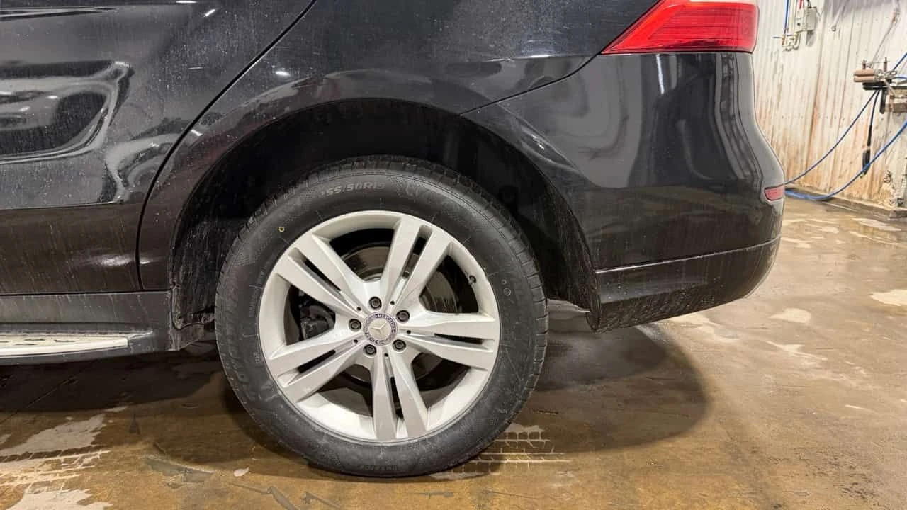 Mercedes-Benz ML 350 * BlueTEC * CARFAX * 360 Камери * Подгреви * , снимка 17 - Автомобили и джипове - 54045954