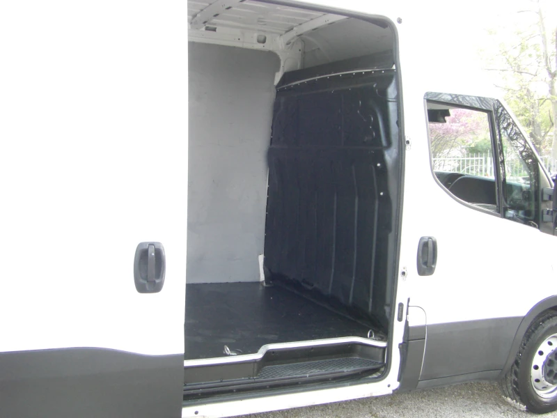 Iveco Daily 35S14 6ck.EURO 5B, снимка 14 - Бусове и автобуси - 47957044