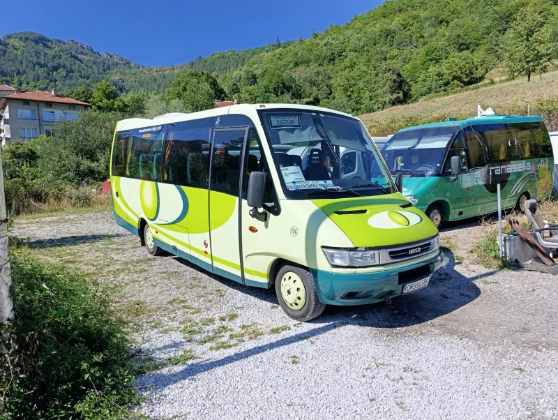 Iveco Daily 3.0 ВЕРИГА, 29Mеста, КЛИМА, АВТОМ.ВРАТА, ПЕЧКА, снимка 2 - Бусове и автобуси - 49639938