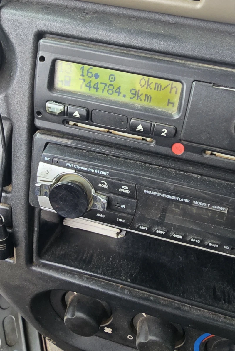 Daf CF кран 11м каросерия 7м, снимка 15 - Камиони - 52383240