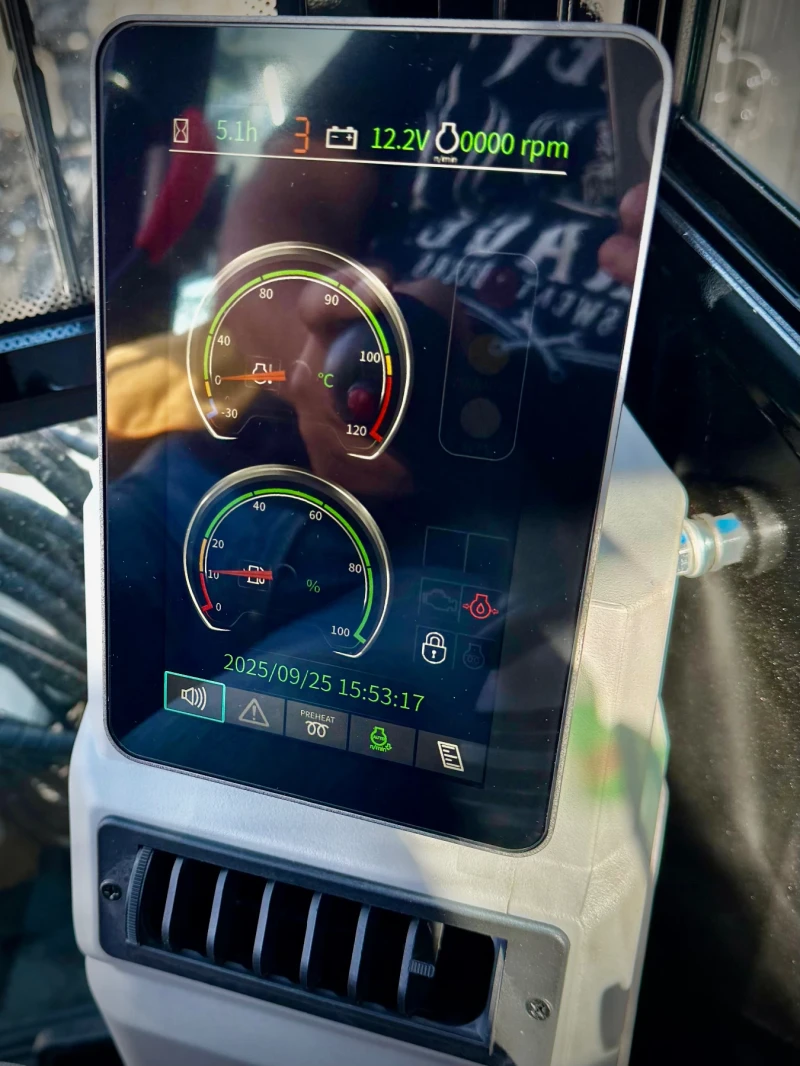 Багер BY37, снимка 10 - Индустриална техника - 51840074