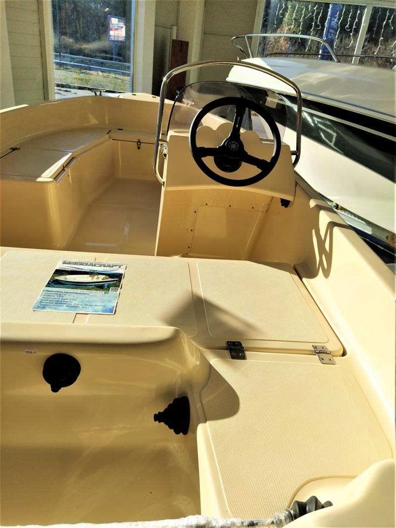 Лодка Собствено производство MEGGACRAFT 430 C, снимка 11 - Воден транспорт - 20745376