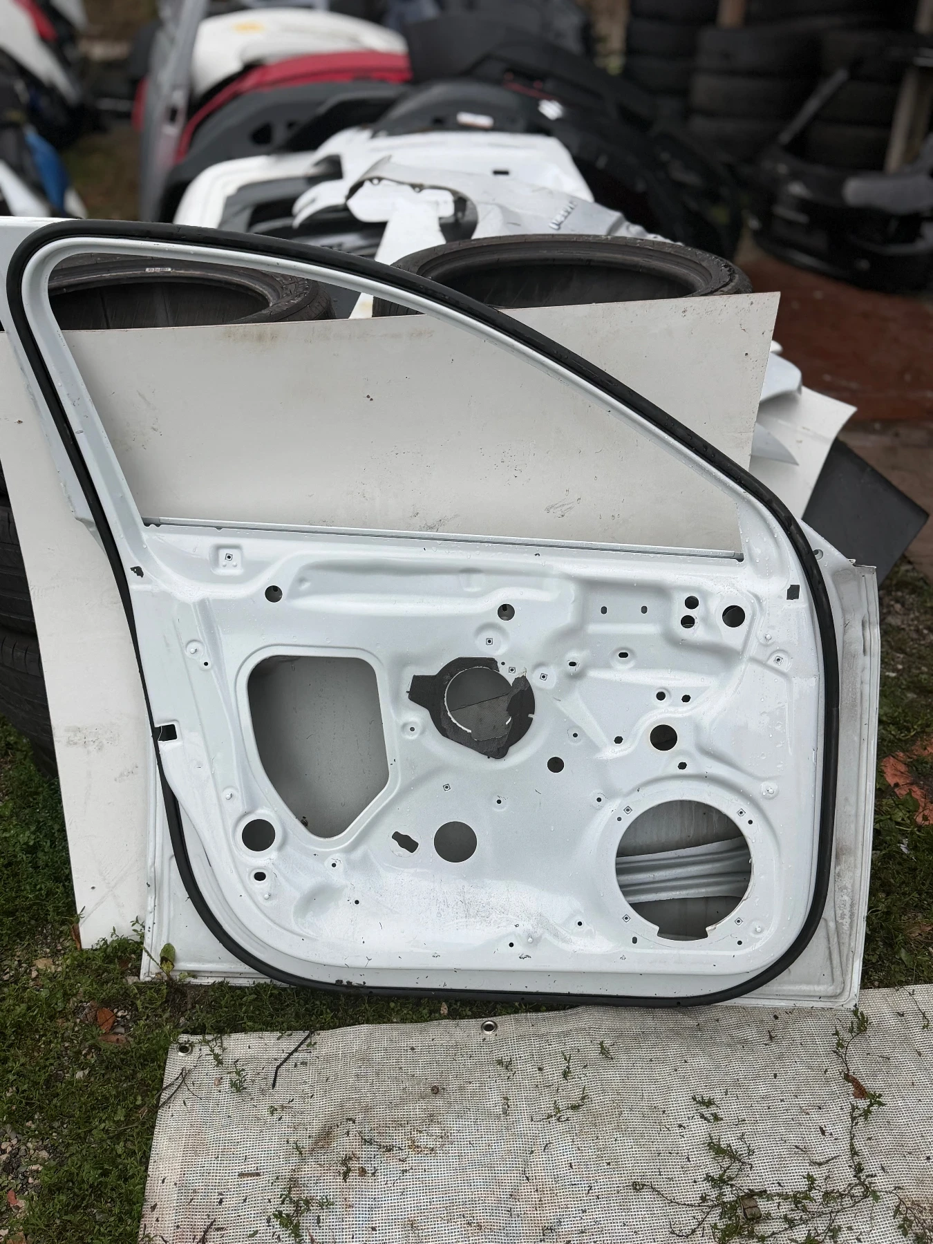 Предна лява врата Audi A3 8V 2012-2020, снимка 2 - Части - 56739039