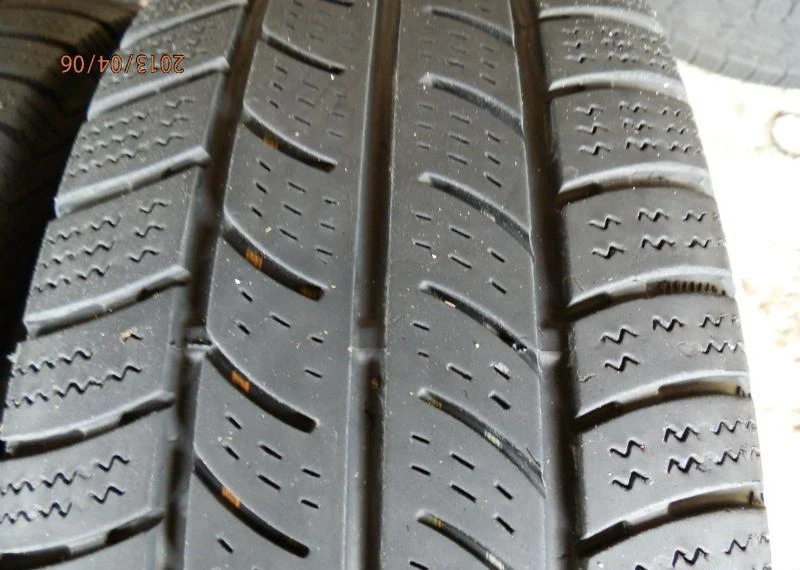 Гуми Всесезонни 215/65R16, снимка 16 - Гуми и джанти - 5256996