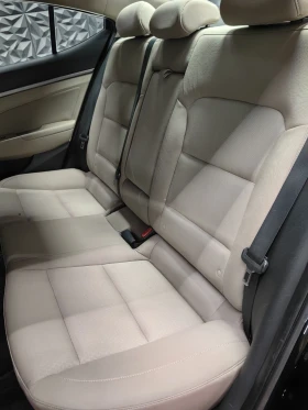 Hyundai Elantra 1.6* GPL* НАВИ* ЛИЗИНГ* КАМЕРА* ТЕМПОМАТ* МУЛТИ* , снимка 5