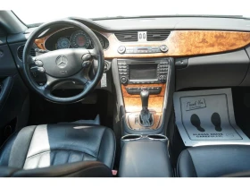 Mercedes-Benz CLS * 4dr Sdn 5.0L * CARFAX * ЦЕНА ДО БГ, снимка 12