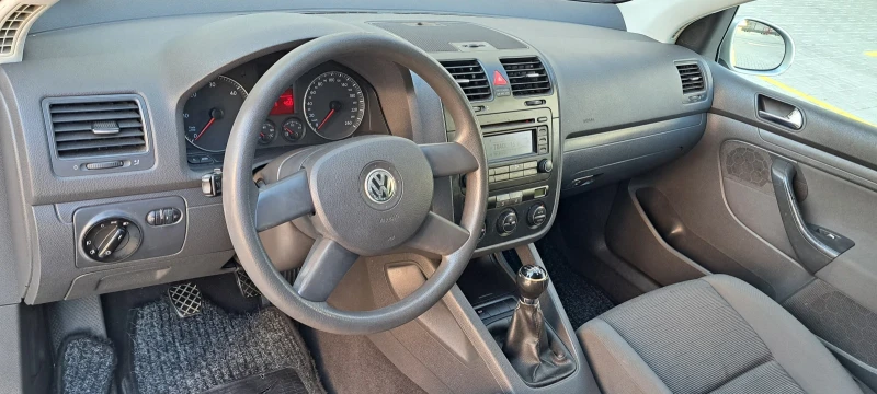 VW Golf 1.9TDI/105К/2005Г./BKC!, снимка 9 - Автомобили и джипове - 48104242