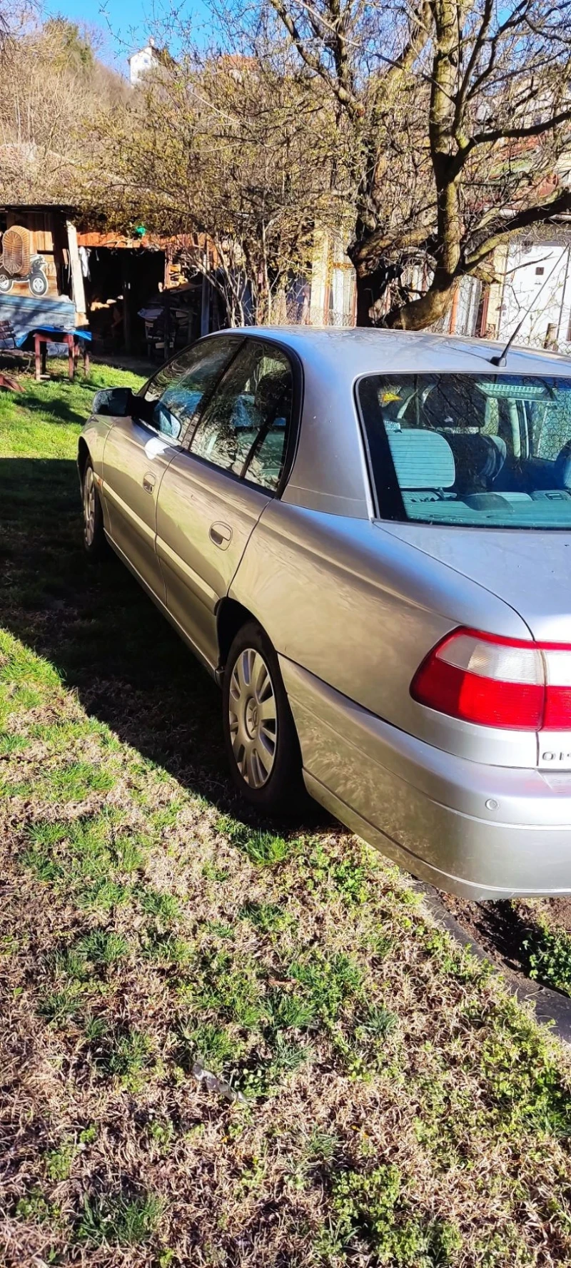 Opel Omega 2.2, снимка 2 - Автомобили и джипове - 49581547