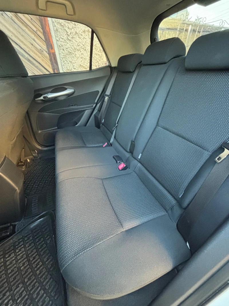 Toyota Auris, снимка 12 - Автомобили и джипове - 51515082