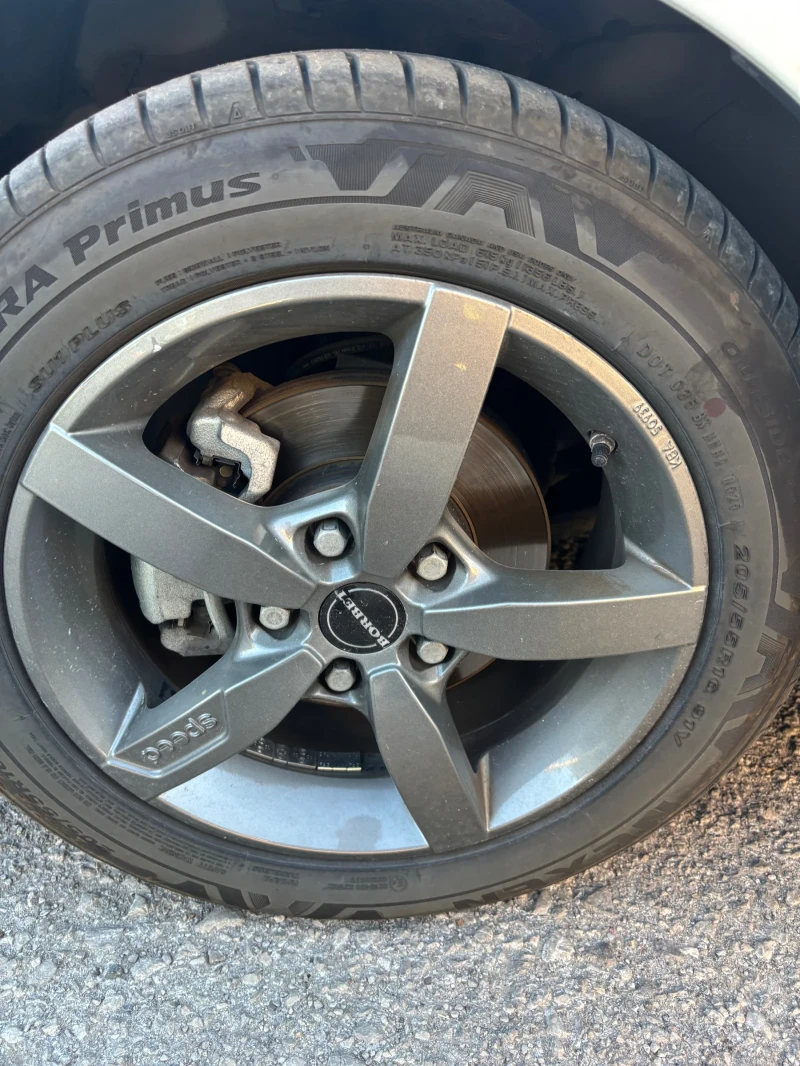 Toyota Auris, снимка 4 - Автомобили и джипове - 51515082