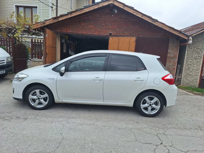 Toyota Auris, снимка 15 - Автомобили и джипове - 51515082