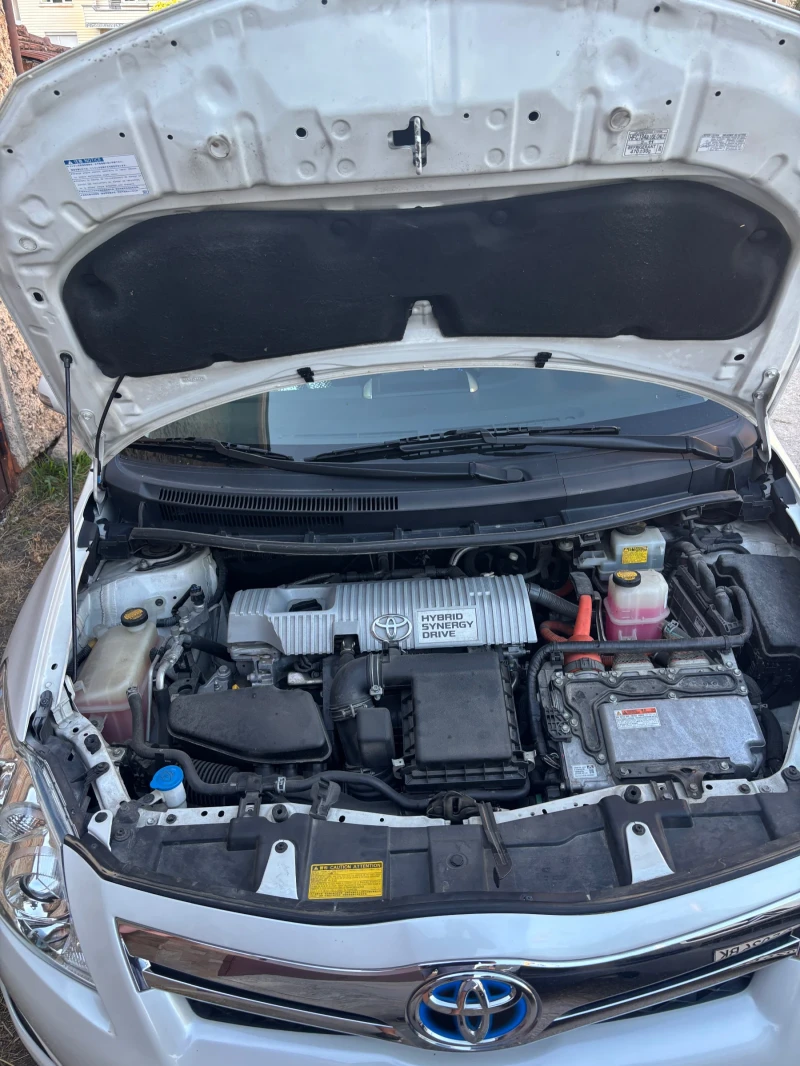 Toyota Auris, снимка 14 - Автомобили и джипове - 51515082