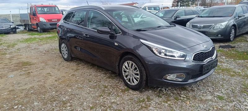 Kia Ceed 1.6GRDI FACE, снимка 8 - Автомобили и джипове - 52487626