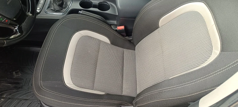 Kia Ceed 1.6GRDI FACE, снимка 12 - Автомобили и джипове - 52487626