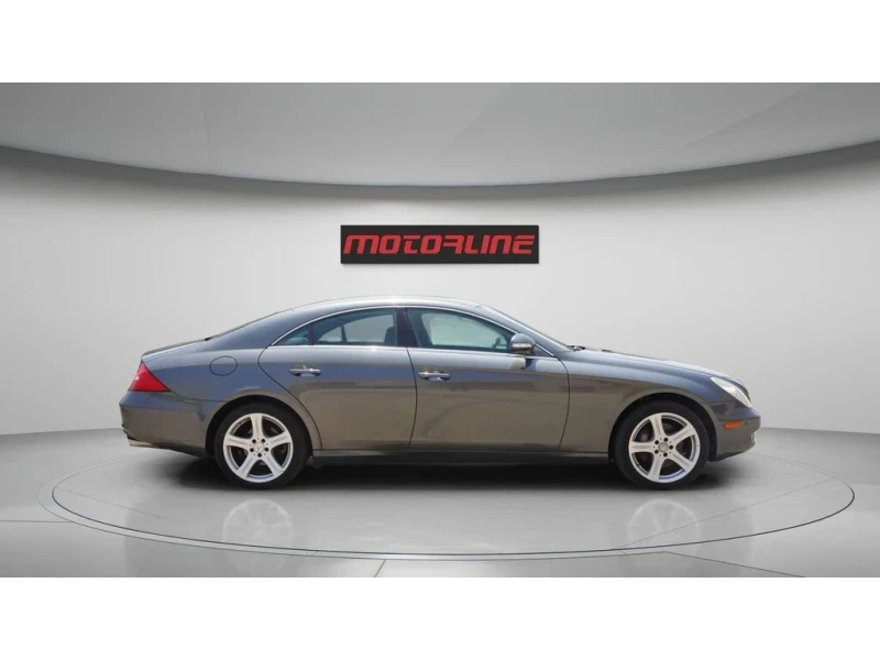 Mercedes-Benz CLS * 4dr Sdn 5.0L * CARFAX * ЦЕНА ДО БГ, снимка 4 - Автомобили и джипове - 52992252