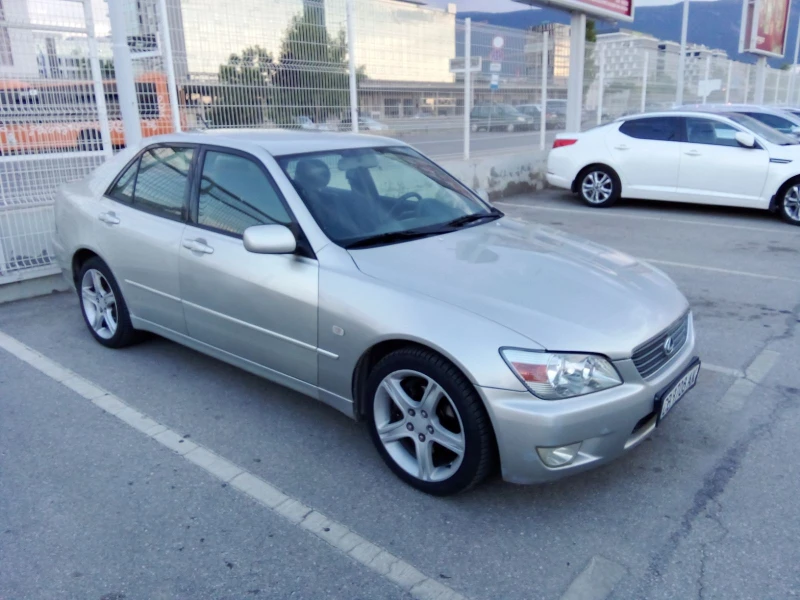 Lexus IS 200, снимка 15 - Автомобили и джипове - 53145358