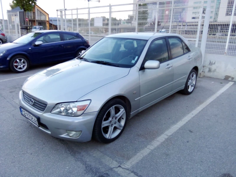 Lexus IS 200, снимка 7 - Автомобили и джипове - 53145358