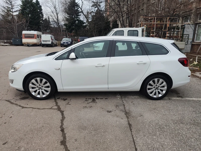 Opel Astra 1.4i Газ, снимка 8 - Автомобили и джипове - 53541243