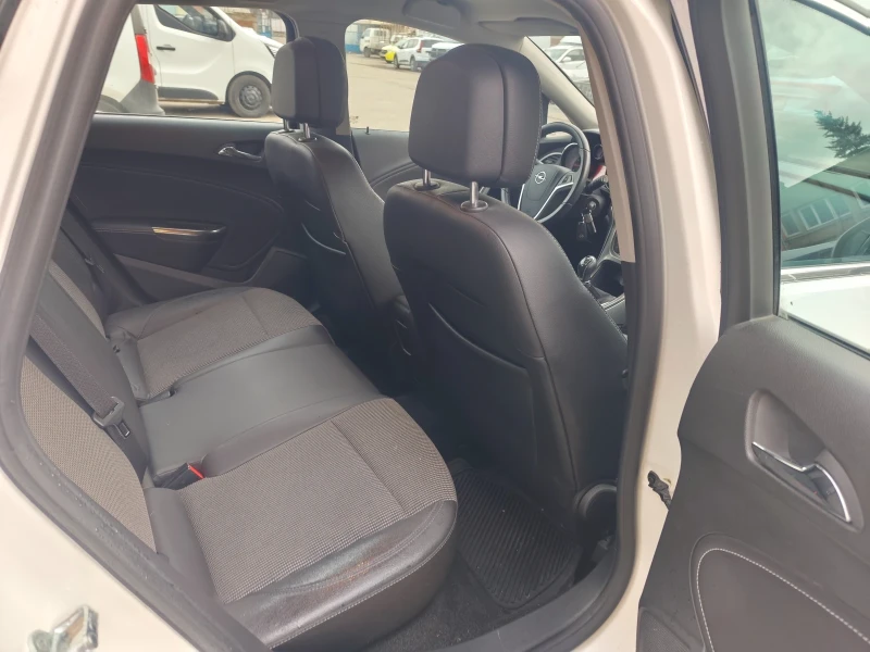 Opel Astra 1.4i Газ, снимка 14 - Автомобили и джипове - 53541243