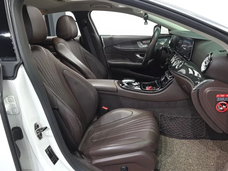 Mercedes-Benz CLS 300 d AMG/ BURMESTER/ PANO/ HEAD UP/ AMBIENT | Mobile.bg � ����������� 11