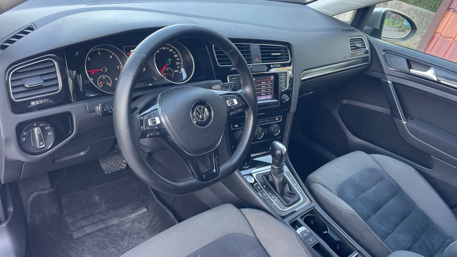 VW Golf 2.0 NAVI-START STOP - изображение 10