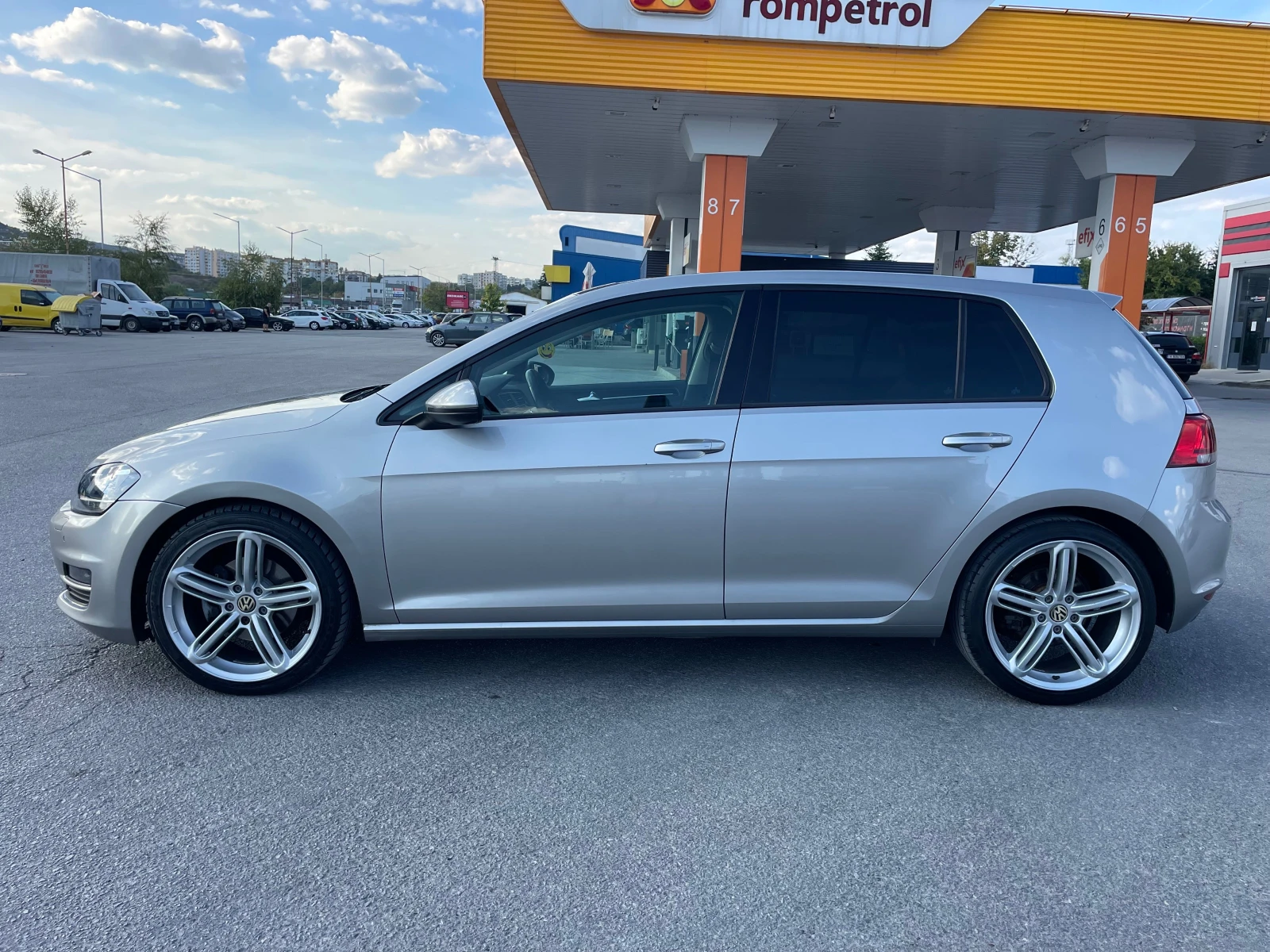 VW Golf 2.0 NAVI-START STOP - изображение 8