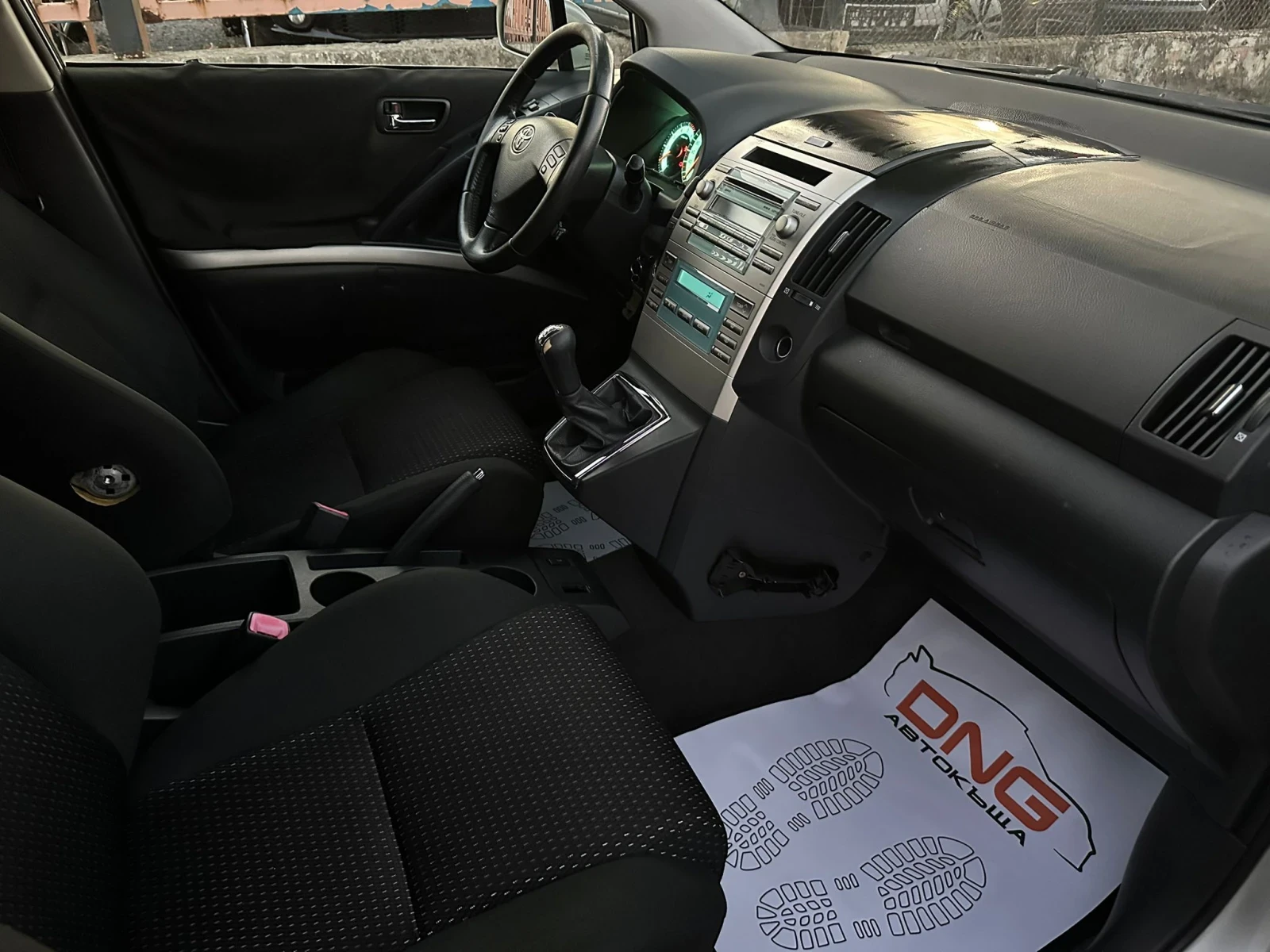 Toyota Corolla verso 2, 200D4D EURO4  - изображение 9