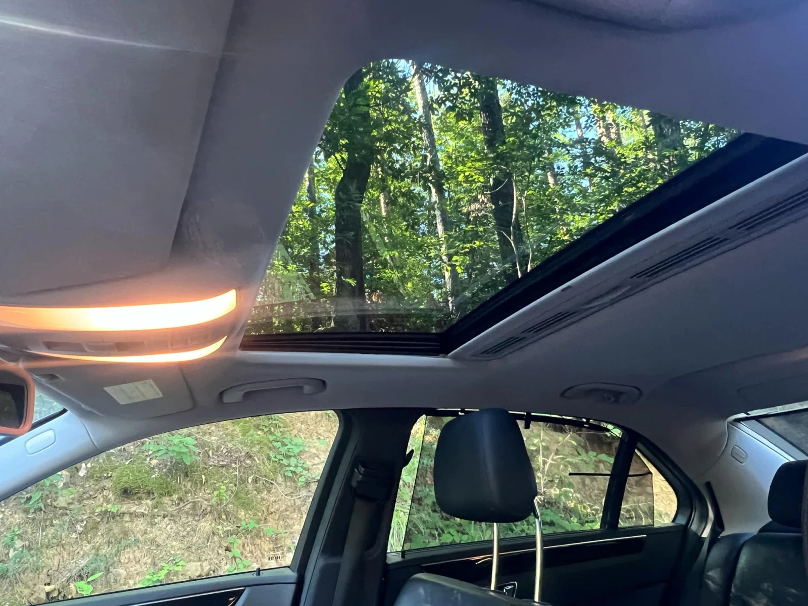 Mercedes-Benz E 350 4-MATIC - изображение 8