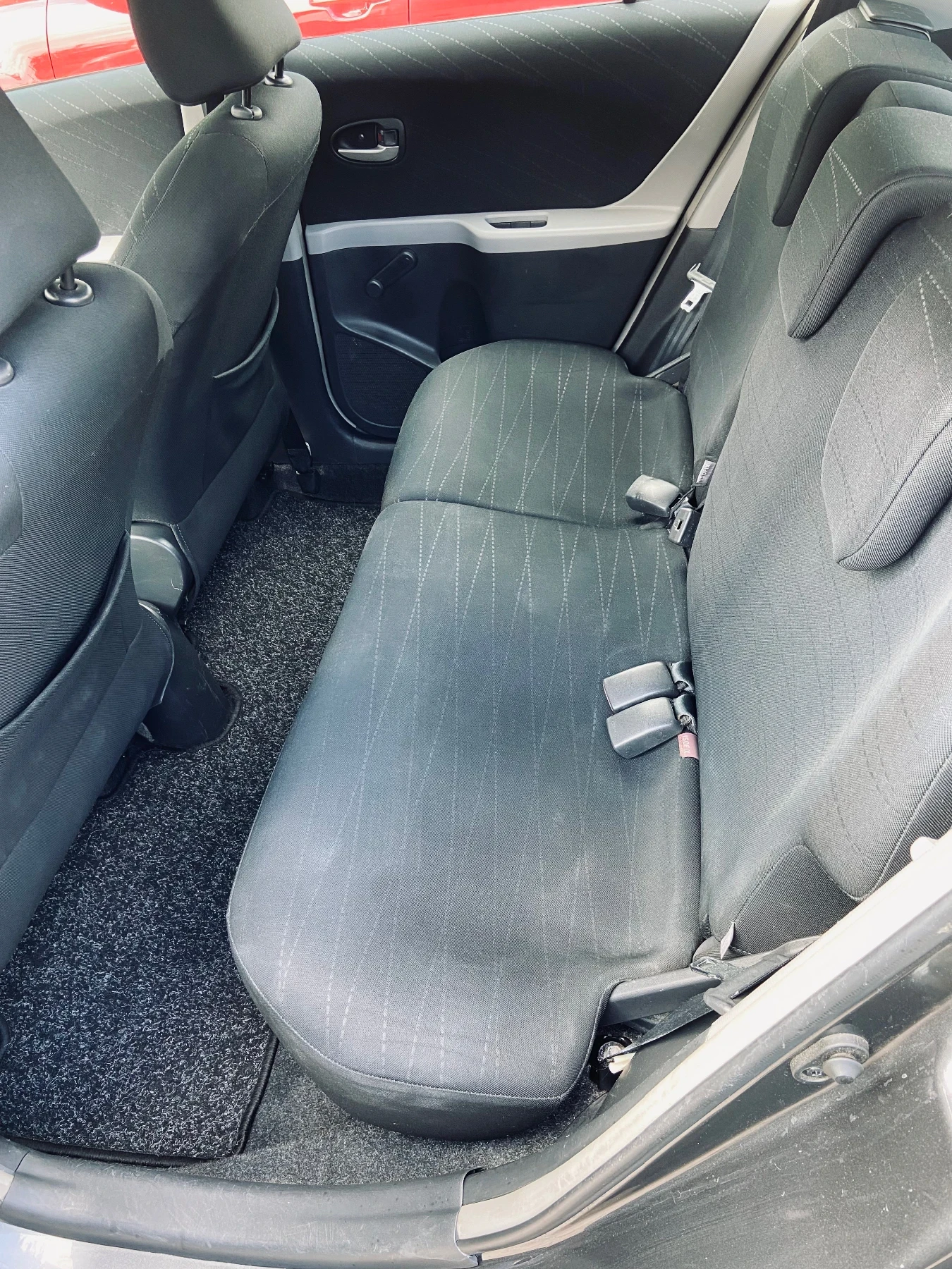 Toyota Yaris 1.4D-4D - изображение 5