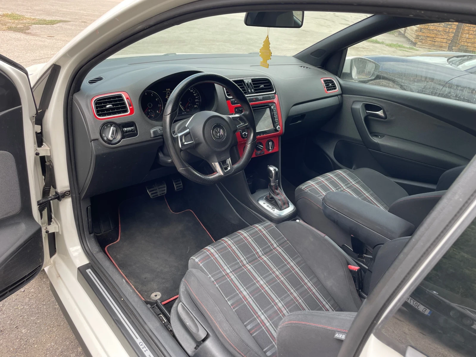 VW Polo GTI - изображение 9