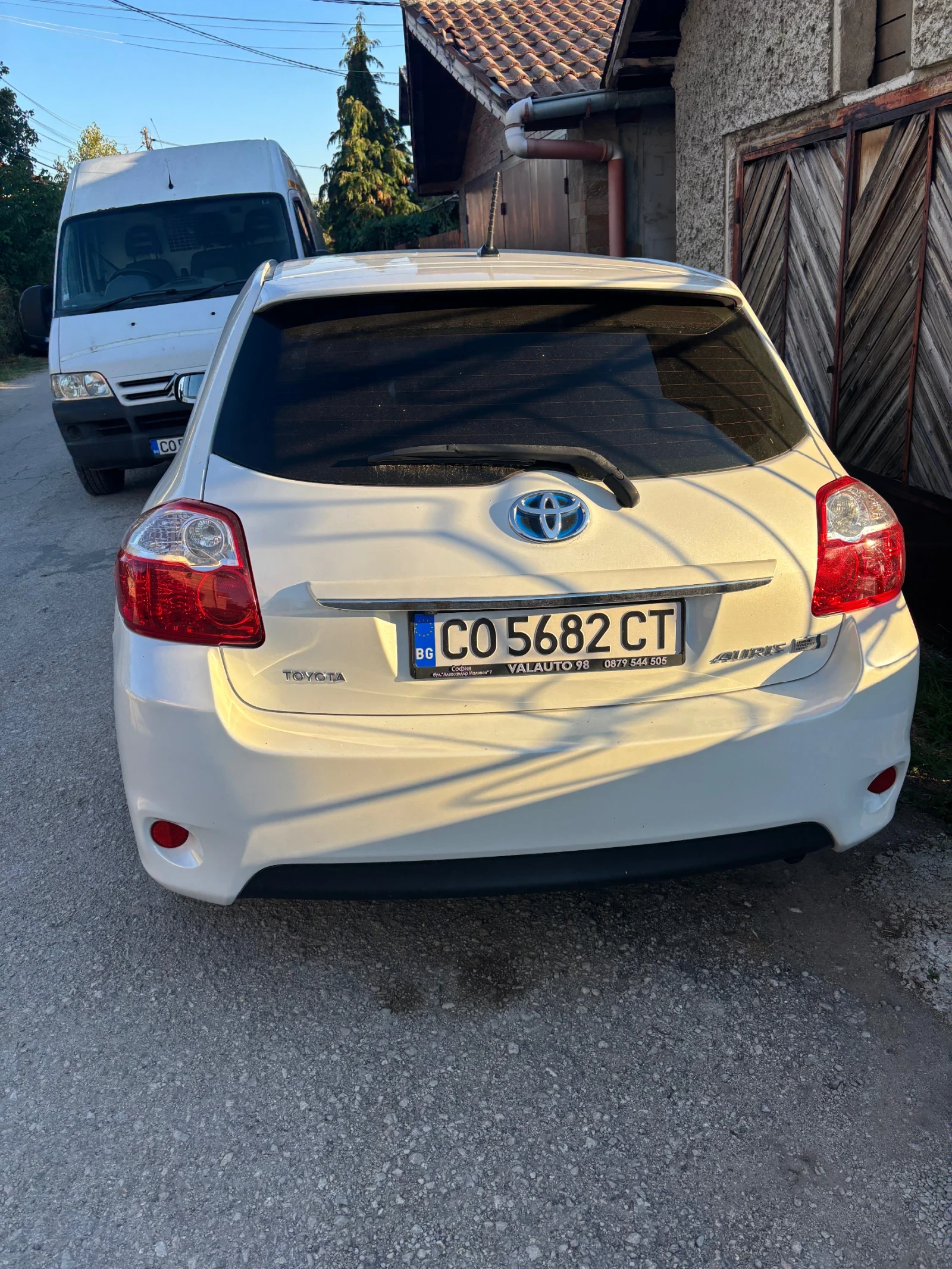 Toyota Auris  - изображение 3