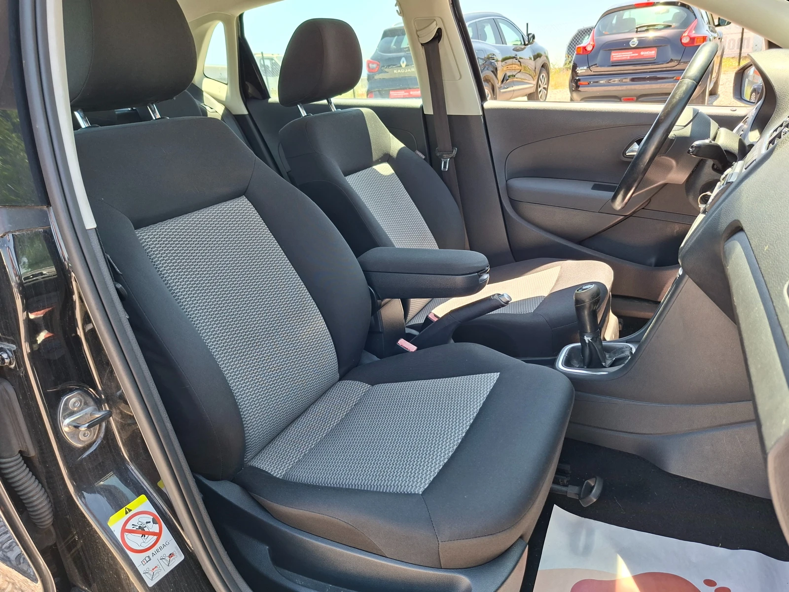 VW Polo 1.2TDI* 36м. х 111EUR.* , снимка 14 - Автомобили и джипове - 52319824