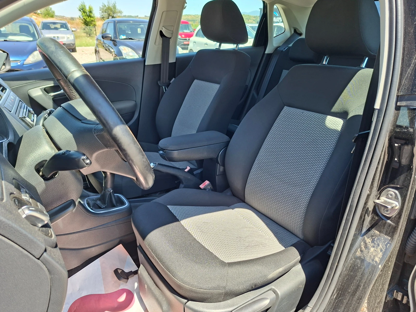VW Polo 1.2TDI* 36м. х 111EUR.* , снимка 9 - Автомобили и джипове - 52319824