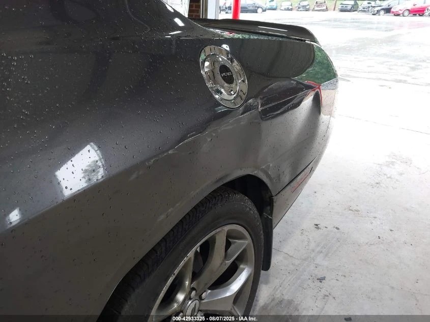 Dodge Challenger 3.6L V-6 DOHC, VVT, 305HP Rear Wheel Drive | Mobile.bg   9